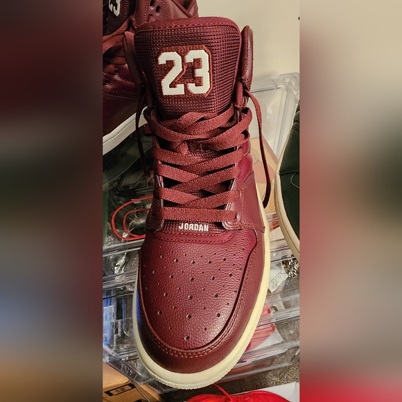 Jordan 1 Flight 4 - Picture 3 of 6